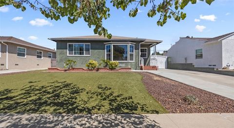 Tiny photo for 5006 Woodruff Avenue, Lakewood, CA 90713 (MLS # SB25197651)