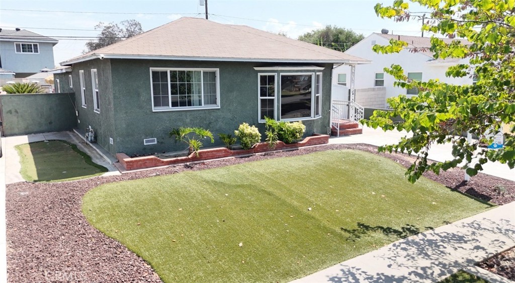 5006 Woodruff Avenue
