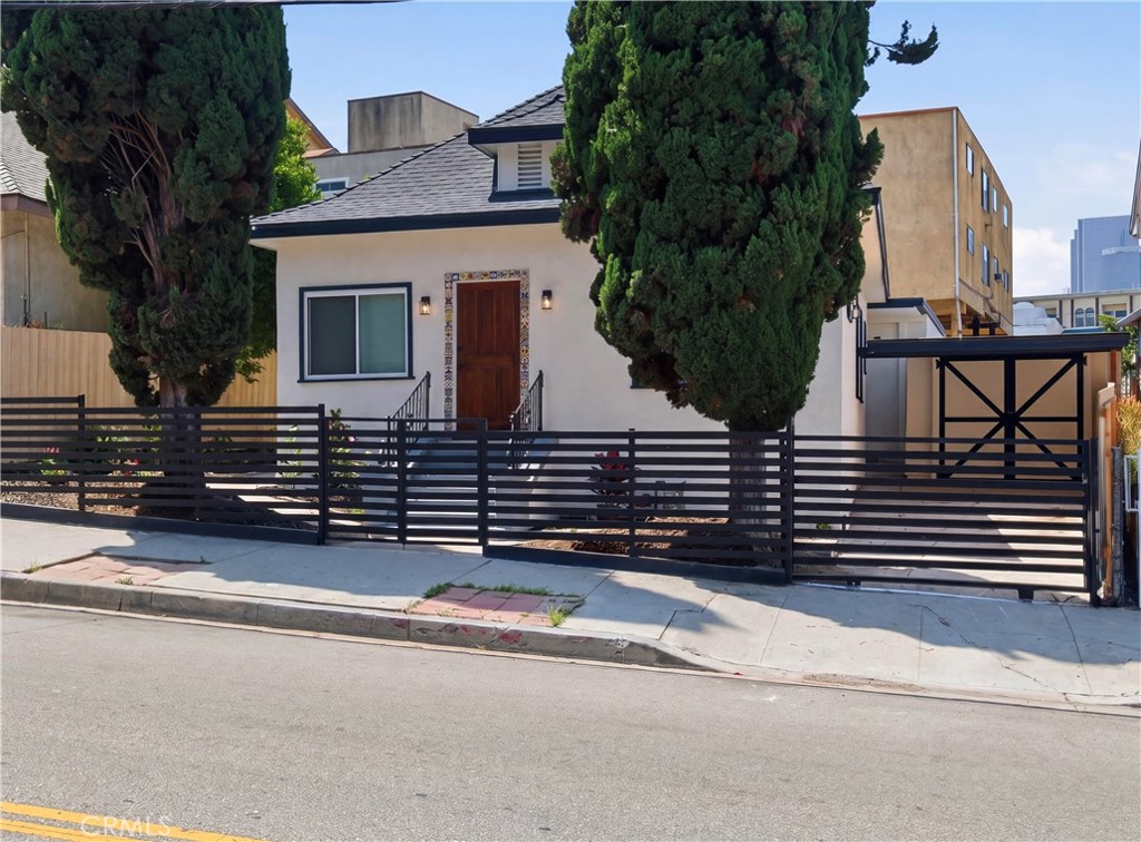 812 Alpine Street