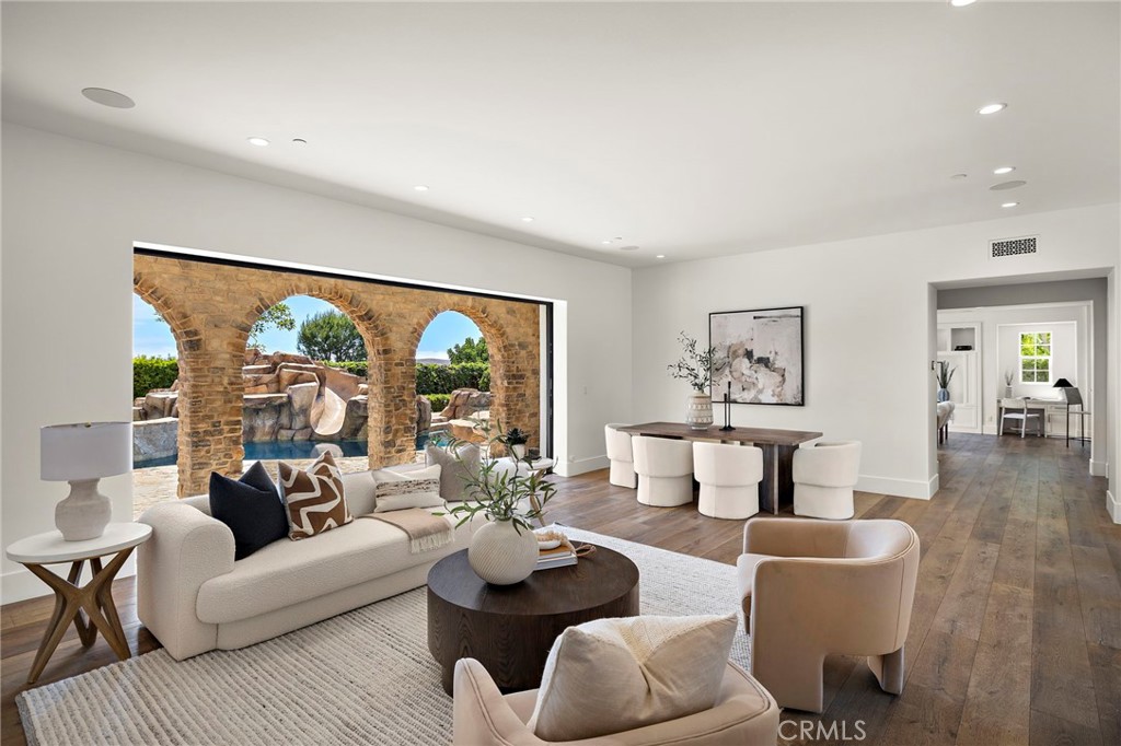 8 Brittlestar Road