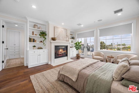 Tiny photo for 1011 Fiske Street, Pacific Palisades, CA 90272 (MLS # 26875289)