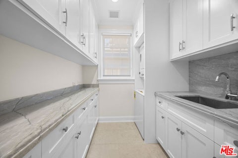 Tiny photo for 1011 Fiske Street, Pacific Palisades, CA 90272 (MLS # 26875289)