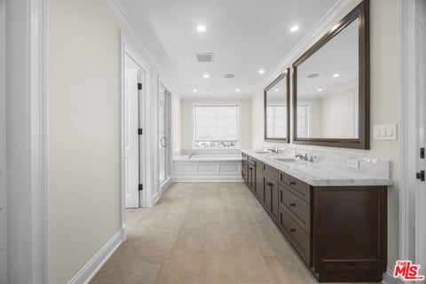 Tiny photo for 1011 Fiske Street, Pacific Palisades, CA 90272 (MLS # 26875289)