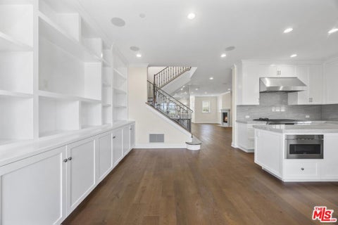 Tiny photo for 1011 Fiske Street, Pacific Palisades, CA 90272 (MLS # 26875289)