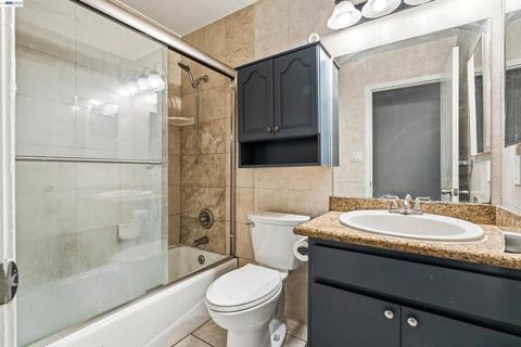 Tiny photo for 2800 2800 Bateman Ln Ln, Modesto, CA 95354 (MLS # 41126310)