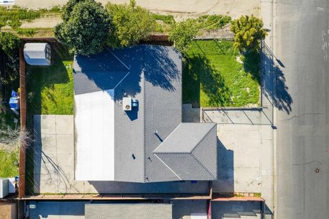 Tiny photo for 2800 2800 Bateman Ln Ln, Modesto, CA 95354 (MLS # 41126310)