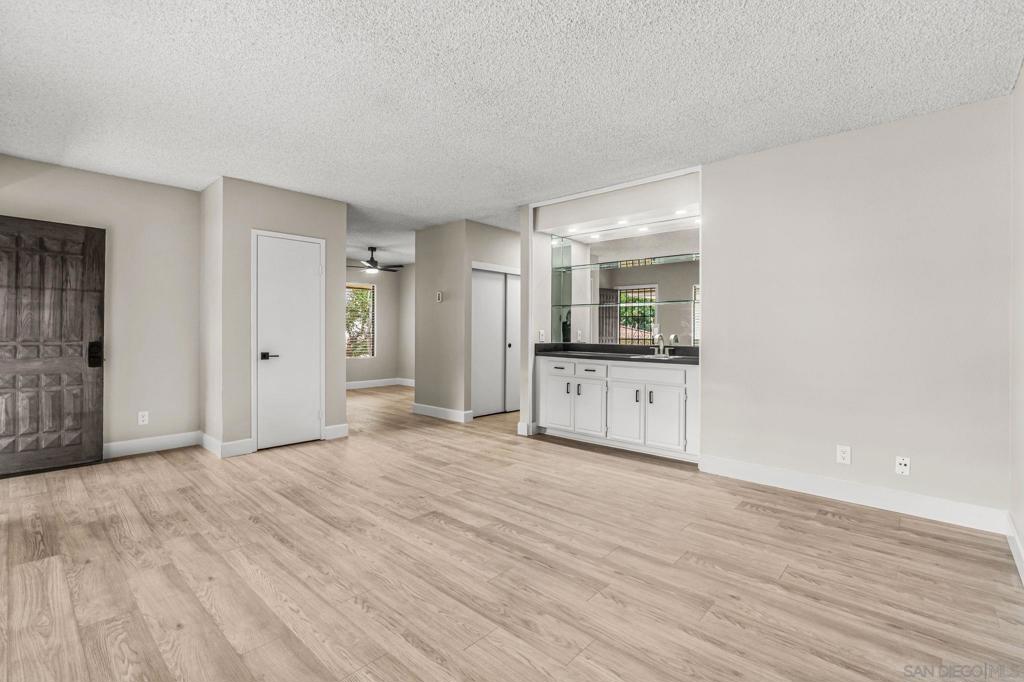 4225 Asher 40