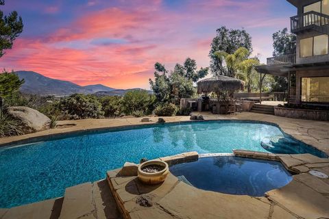 1574 Shadow Knolls Dr El Cajon CA 92020