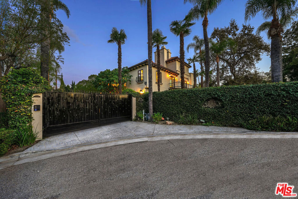 17230 Silver Lane