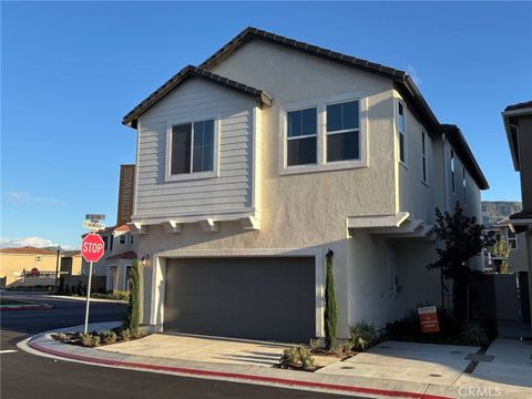 Tiny photo for 420 Snowdrop Lane, Santa Paula, CA 93060 (MLS # IG26037339)