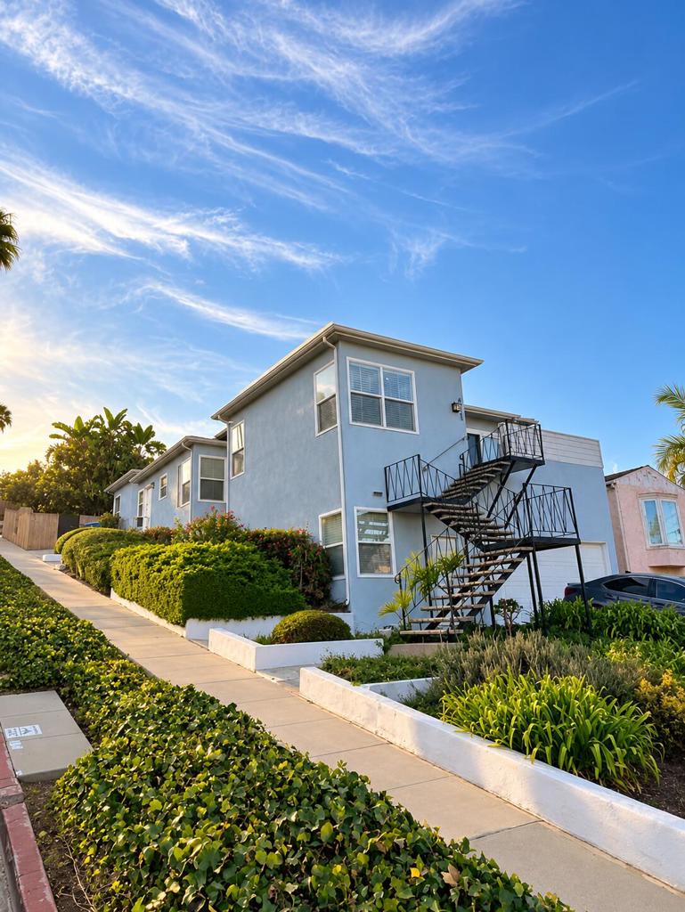 6225 S Verdun Avenue, Los Angeles CA 90043