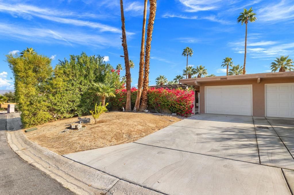 Photo of 46446 Ryway Place, Palm Desert, CA 92260 (MLS # 219139258DA)