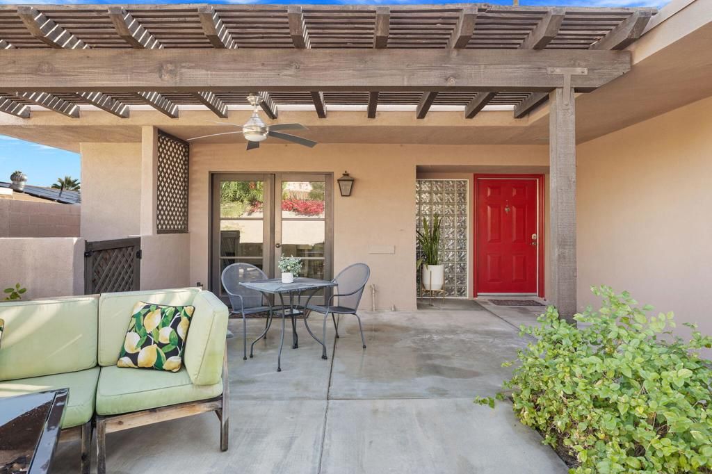 Photo of 46446 Ryway Place, Palm Desert, CA 92260 (MLS # 219139258DA)