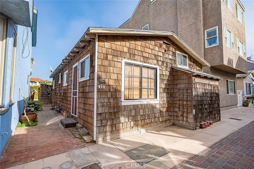 50 B Surfside Avenue B