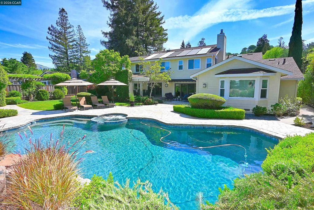 Photo of 2648 Comistas Drive Dr, Walnut Creek, CA 94598 (MLS # 41128931)