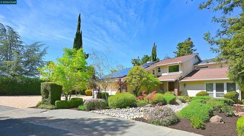 Photo of 2648 Comistas Drive Dr, Walnut Creek, CA 94598 (MLS # 41128931)