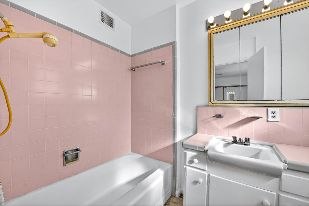 Movie Colony East - Residential