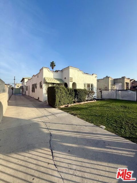 Photo of 6544 S Victoria Avenue, Los Angeles, CA 90043 (MLS # 26642913)
