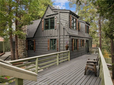 Photo of 28772 Cedar DR, Lake Arrowhead, CA 92352 (MLS # IG26210350)
