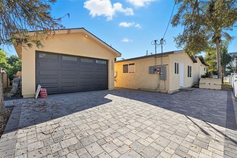 Photo of 7960 Tampa, Reseda, CA 91335 (MLS # SR26020016)