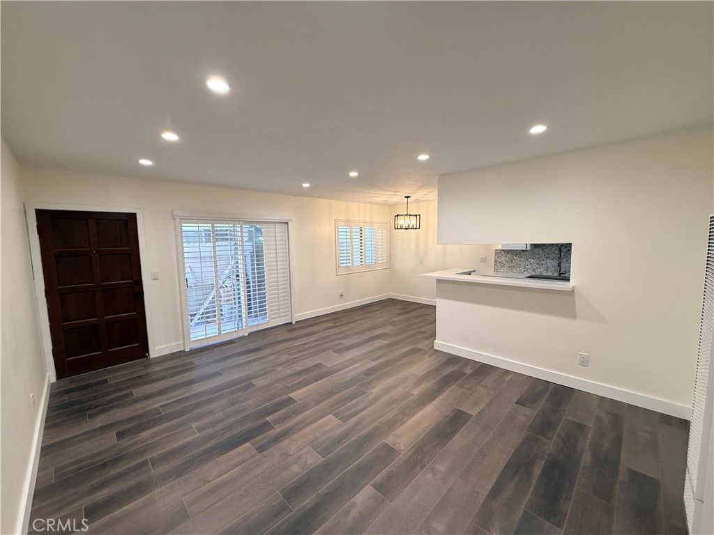 Photo of 1522 S Centinela Ave #101, Los Angeles, CA 90025 (MLS # MB25243980)