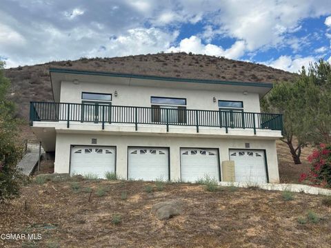 Photo of 1577 Tierra Rejada Road, Simi Valley, CA 93065 (MLS # 226002150)