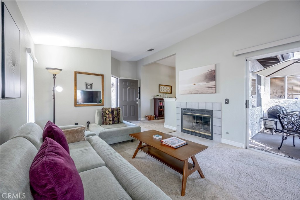 10 Corniche Drive E