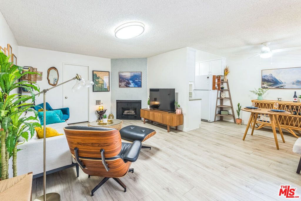 Welcome to this fully remodeled 1-bedroom condo located in the heart of LA's most walkable neighborhood, Culver City/Palms! Whether you're a first-time homebuyer, a busy professional, or an investor seeking a prime rental property, this condo offers an unbeatable combination of modern upgrades and unmatched walkability. Inside the condo, you will find an upgraded kitchen, living area, bathroom and large bedroom. The bedroom provides a peaceful retreat with ample closet space and a boho-contemporary design that complements the rest of the home. Located a short 15 minute drive to the beach, LAX, and Beverly Hills, this really is a centrally located complex. You are surrounded by film history and culture, Amazon and Apple offices, and an energetic, yet family oriented, area. You can easily walk to some of the city's best restaurants, coffee shops, grocery stores, and entertainment venues! Whether you're looking for a morning cafe or a night out, everything you need is just steps away. Washer and dryer can be installed in unit- in kitchen