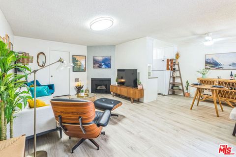 Photo of 3756 Bagley Avenue #102, Los Angeles, CA 90034 (MLS # 25572491) Photo of 3756 Bagley Avenue #102, Los Angeles, CA 90034 (MLS # 25572491)