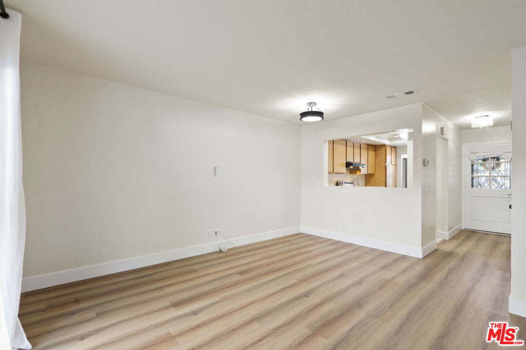 121 Abbeywood Lane