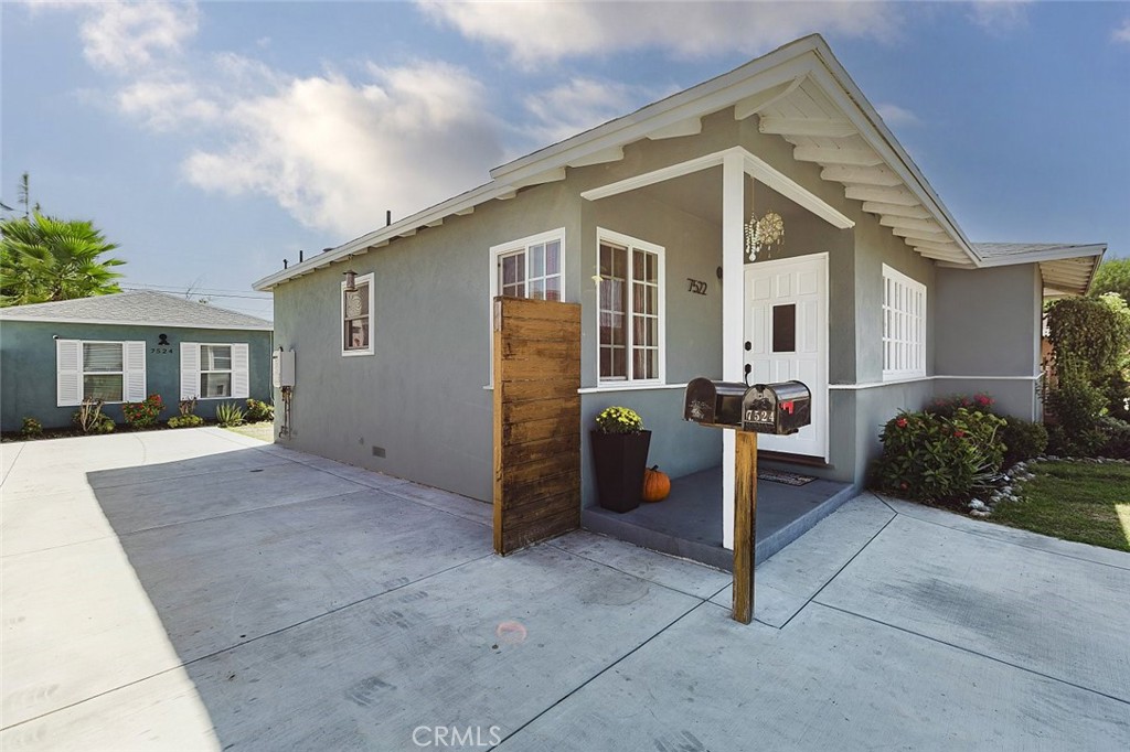 Don’t miss this fantastic opportunity at 7522 Security Ave! This charming property features a 2-bedroom, 1-bathroom main home, plus a newly converted, stylish ADU—perfectly designed and already rented, providing immediate rental income.
Both the main house and ADU have been thoughtfully upgraded with modern touches, including a tankless water heater and a new concrete driveway, adding comfort and convenience.
Located in a desirable Burbank-adjacent neighborhood, the property is just minutes from popular restaurants, shopping, entertainment studios, Woodbury University, Burbank Empire Center, and Burbank Airport. It also offers easy access to the 5 and 134 freeways, as well as public transportation.
This move-in-ready home with an income-generating ADU is an excellent investment and lifestyle opportunity you will not want to miss!