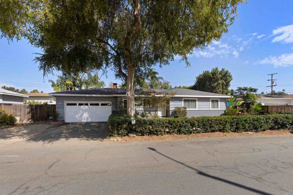 726 Windsor Court
