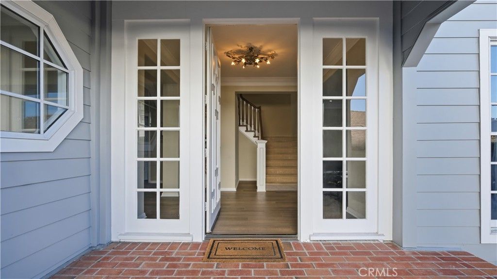 Photo of 18 Hillsdale Dr, Newport Beach, CA 92660 (MLS # OC26011547)