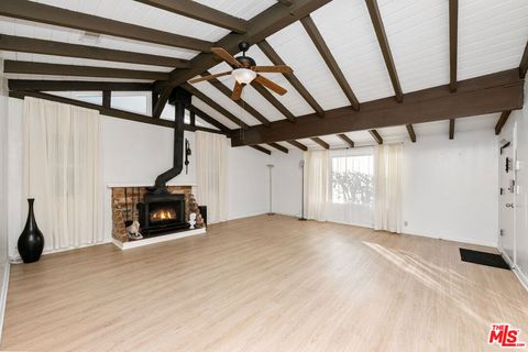 Photo of 4822 Lemona Avenue, Sherman Oaks, CA 91403 (MLS # 25622087)