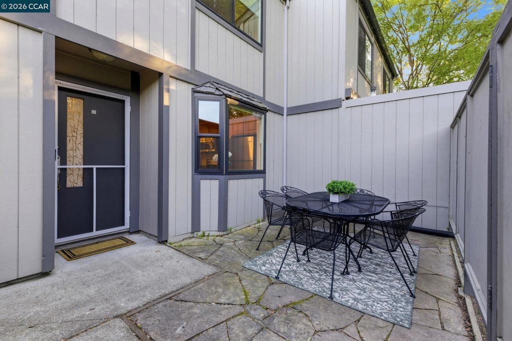 1589 Ashwood Dr.