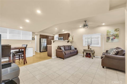 Photo of 210 Dresden Ave AVE N, Santa Ana, CA 92703 (MLS # OC26151798)