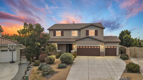 Photo of 15197 Planger Lane, Fontana, CA 92336 (MLS # PW26216641)