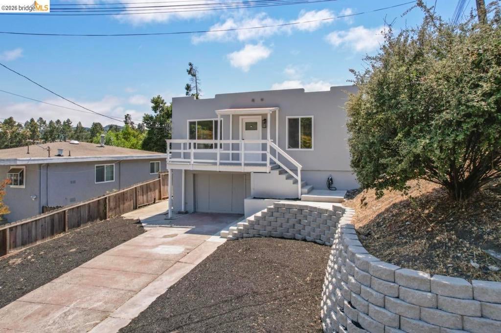 1923 Thompson Ln Ln, El Sobrante CA 94803