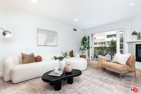 Photo of 1230 Horn Avenue #516, West Hollywood, CA 90069 (MLS # 26663769)