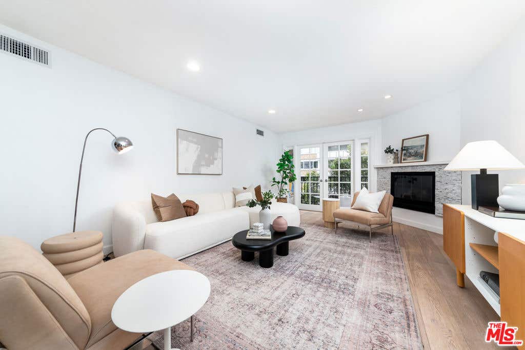 Photo of 1230 Horn Avenue #516, West Hollywood, CA 90069 (MLS # 26663769)