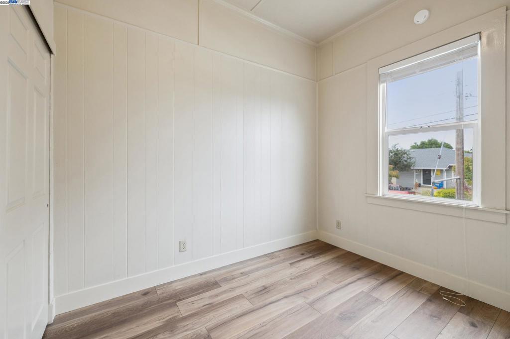 WEST END - Residential Income