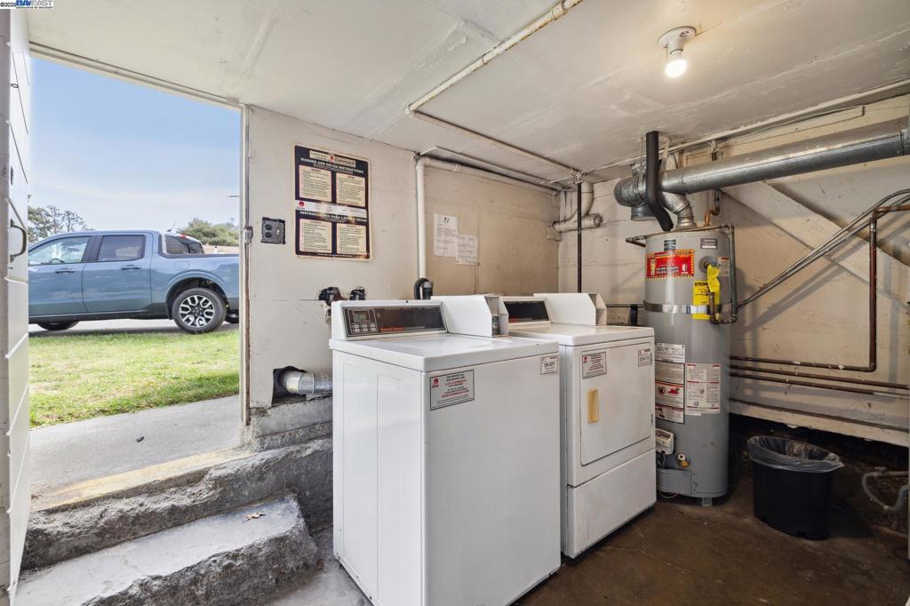 WEST END - Residential Income