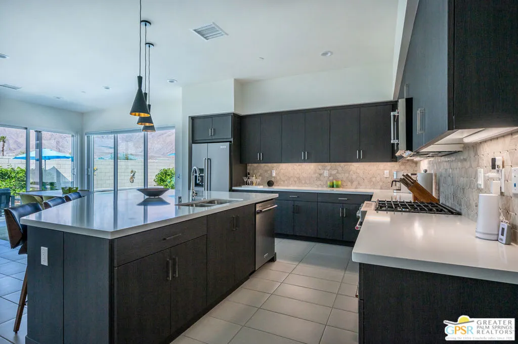 Palm Springs, California 92262, United States, 3 Bedrooms Bedrooms, ,3 BathroomsBathrooms,Residential,Active,132115