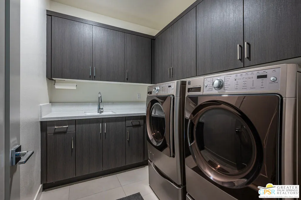 Palm Springs, California 92262, United States, 3 Bedrooms Bedrooms, ,3 BathroomsBathrooms,Residential,Active,132115