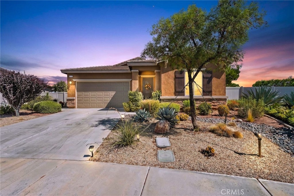 1490 Tinkers Creek