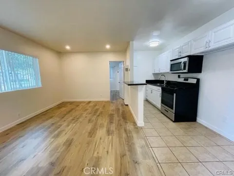 MLS: OC26080927
