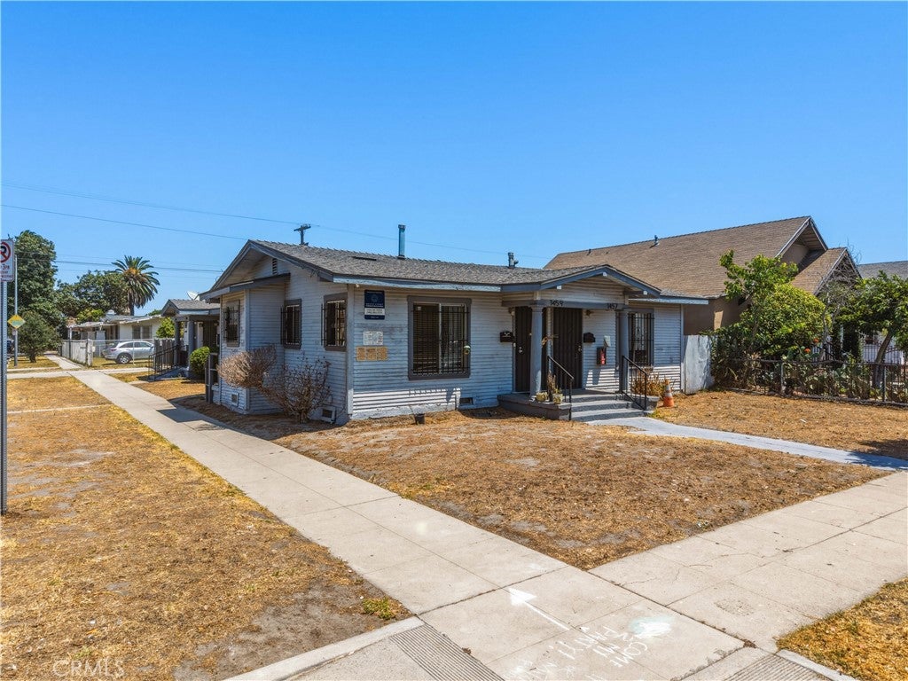 1457 W 52nd