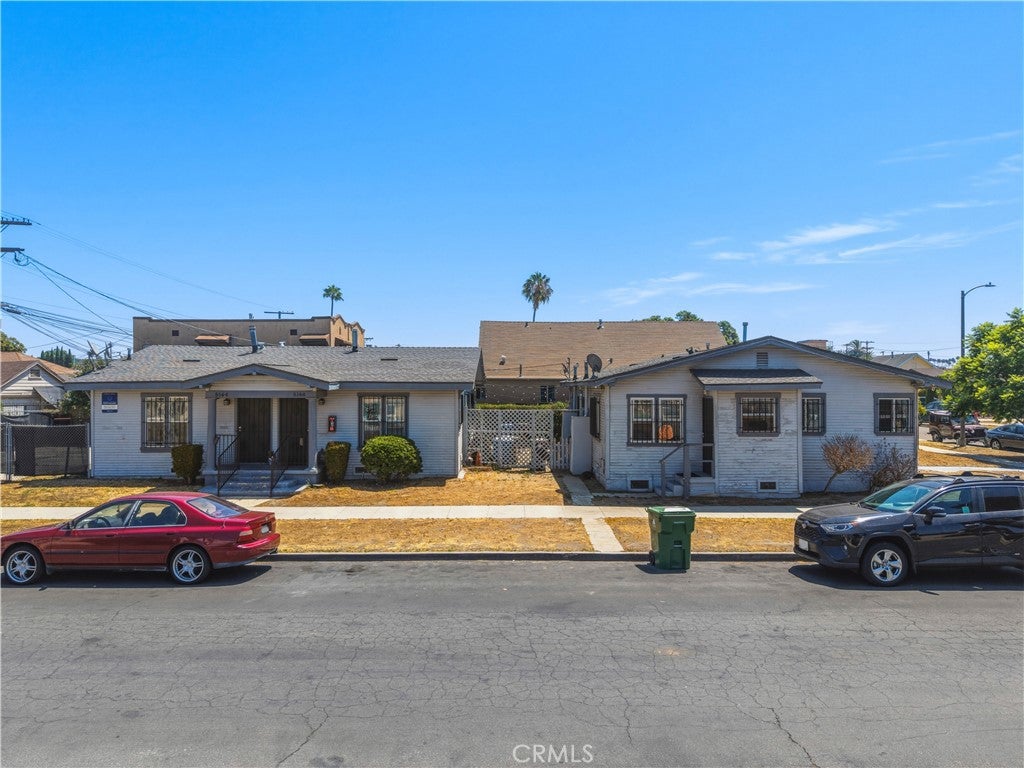 1457 W 52nd