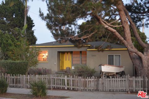 Photo of 12606 Gilmore Avenue, Los Angeles, CA 90066 (MLS # 26804215)