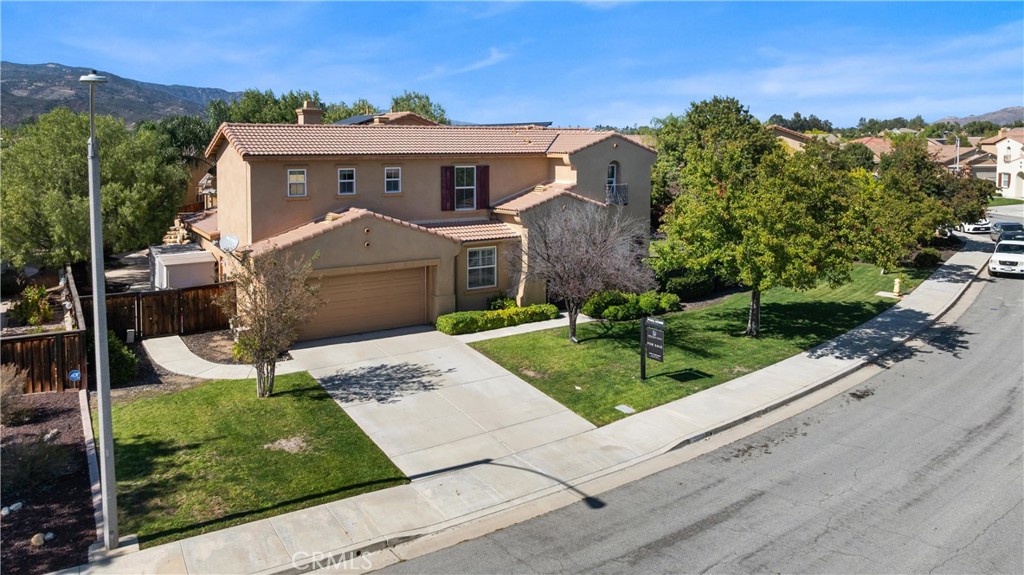 32487 Meadow Glen Court
